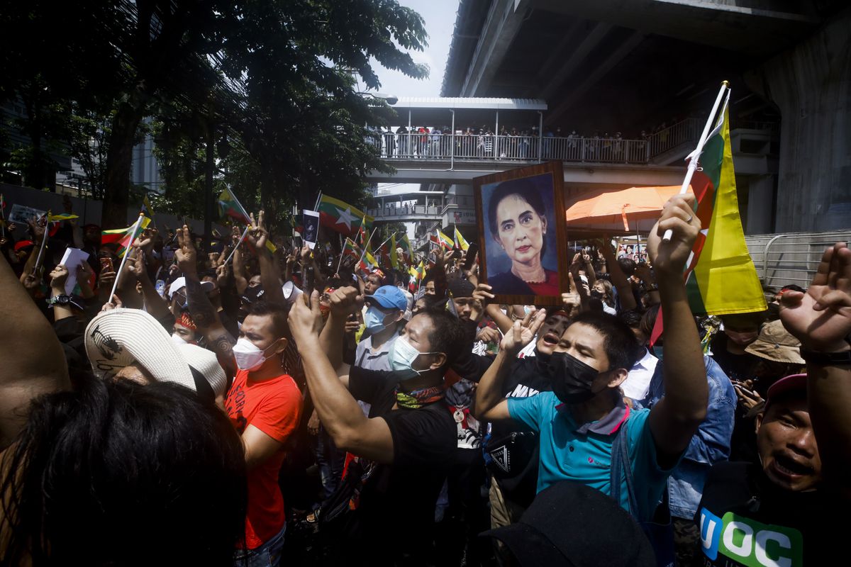 Las ejecuciones de activistas agravan el choque entre la junta militar y la resistencia de Myanmar