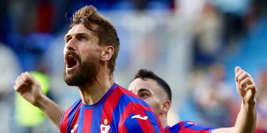 Llorente suena para reforzar al Sporting