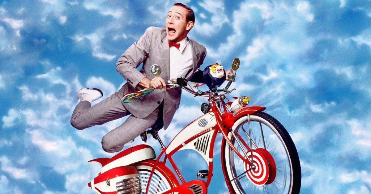La estrella de Pee-wee Herman, Paul Reubens, demanda por objetos robados