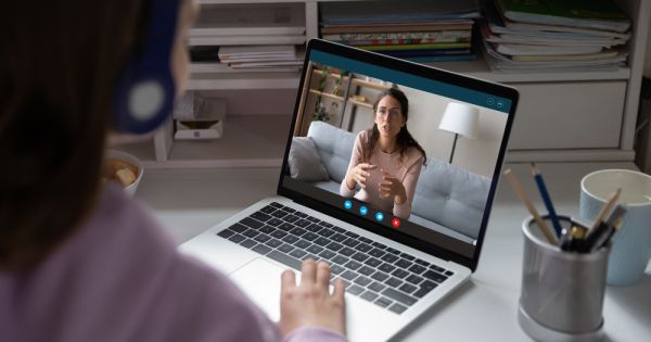 Los llamativos cursos de programación para docentes que no enseñan ningún lenguaje: cuáles son los motivos