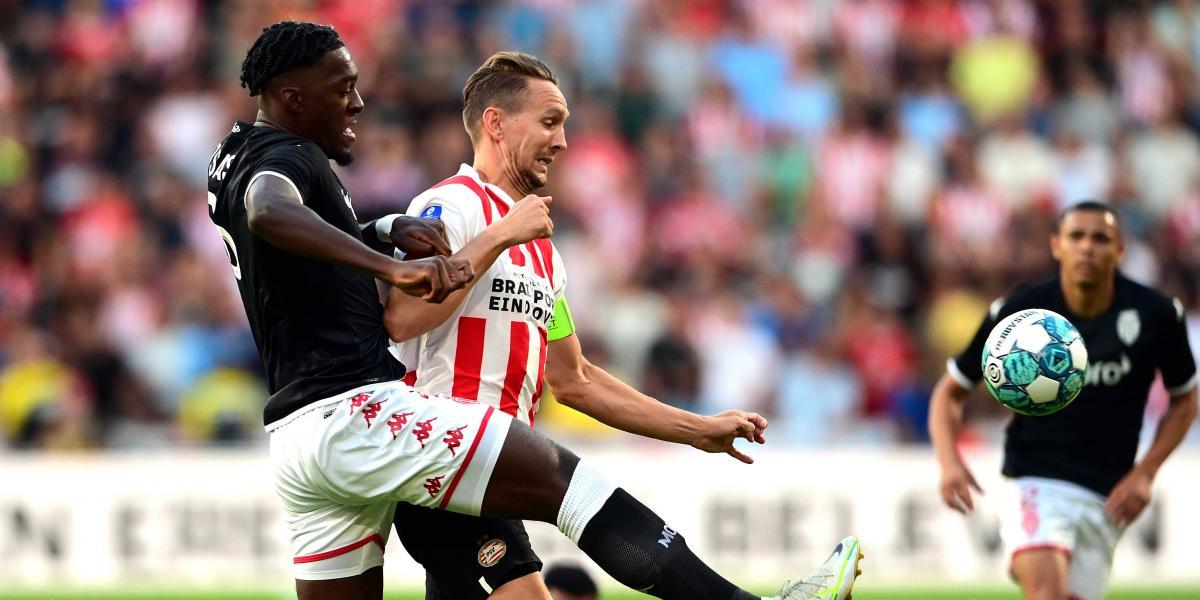 Luuk De Jong clasifica al PSV para el Playoff final