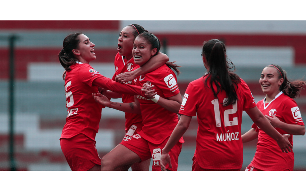 Marca Liliana Rodríguez un kilométrico golazo | Video