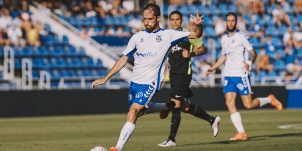 Míchel Herrero rescinde con el Tenerife