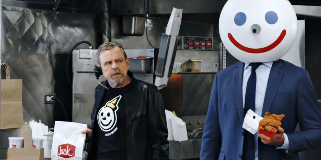 Mira a Mark Hamill sorprender a los clientes de Jack in the Box en el Drive-Thru