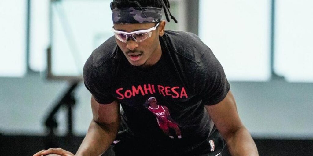 Moneke ya se entrena con los Kings... pero con camiseta del Manresa