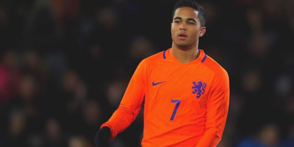 Mourinho aparta a Kluivert del grupo