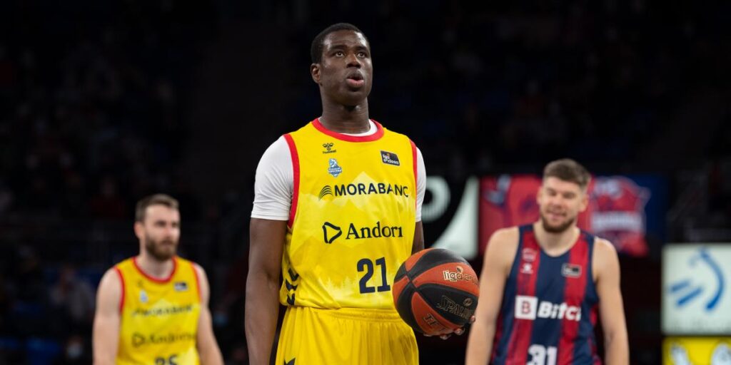 Moussa Diagne cierra la plantilla del Lenovo Tenerife