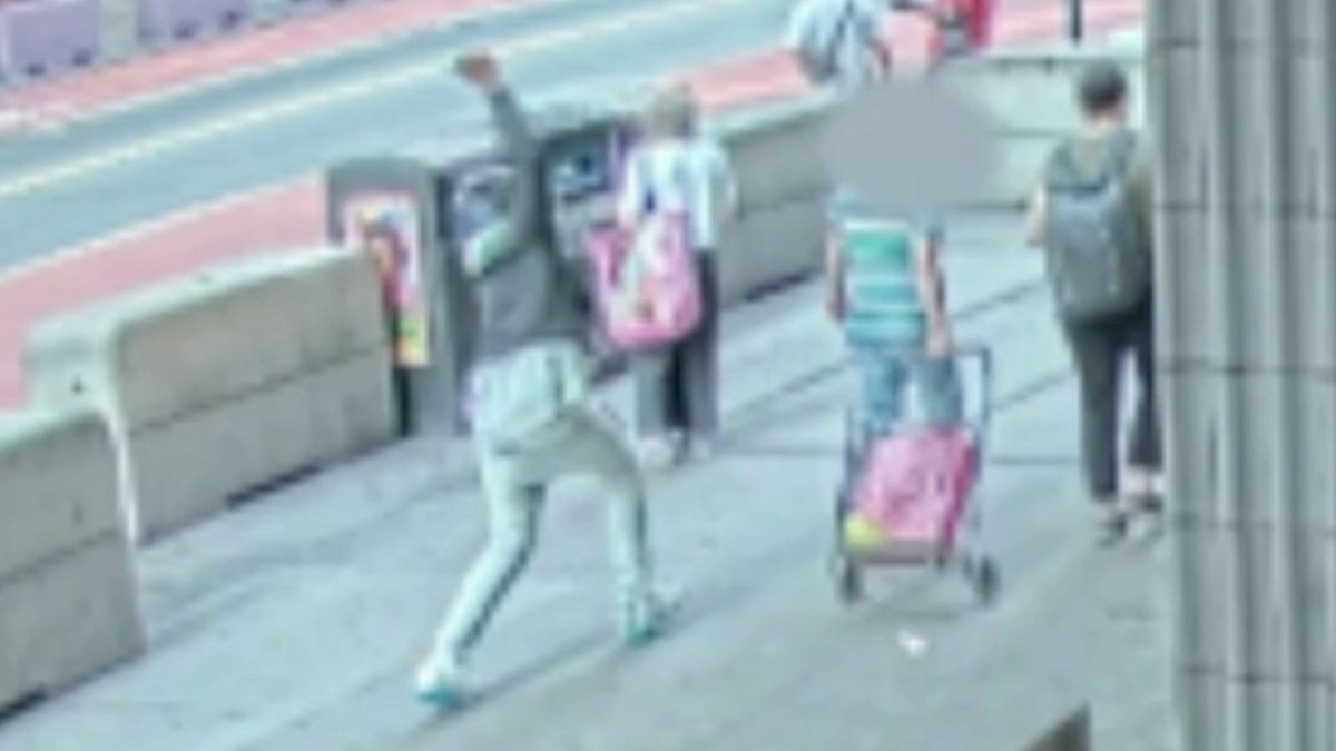 Mujer es apuñalada en NY tras ser emboscada en Times Square