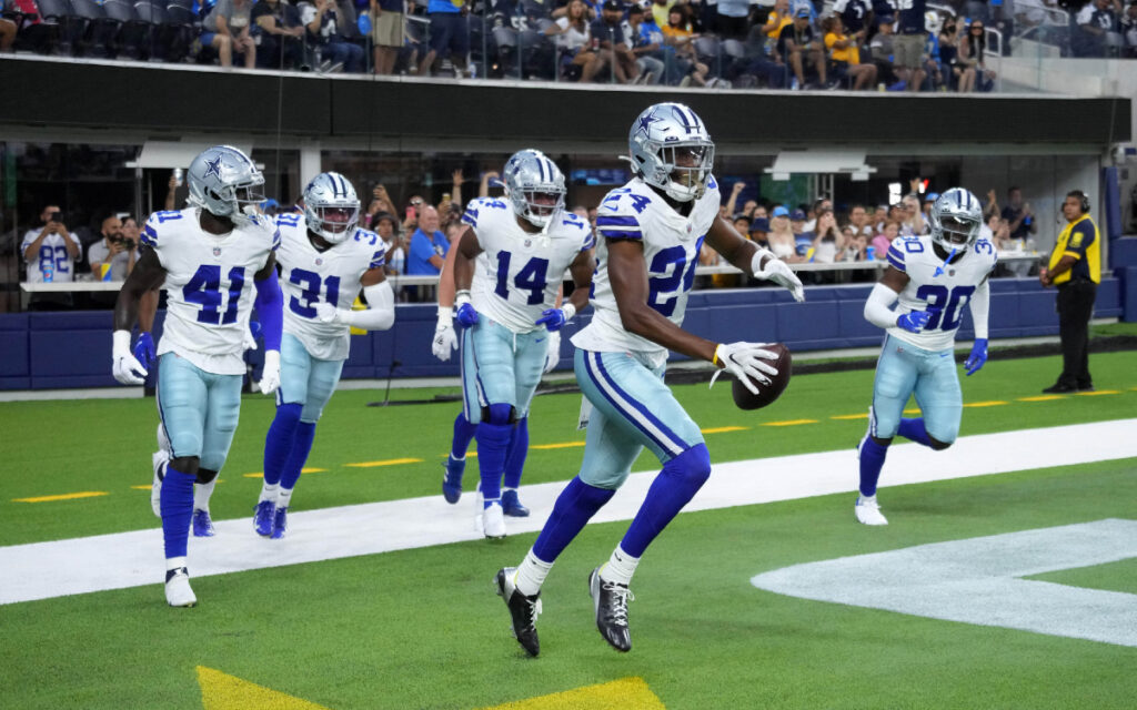 NFL: Vaqueros de Dallas se convierten en la primer franquicia deportiva valuada en 8 billones de dólares | Tuit