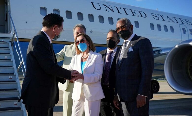 Nancy Pelosi partió de Taiwán, después de polémica visita