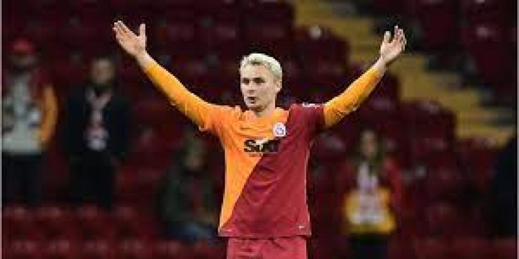 Nelsson, pareja de Marcao en el Galatasaray, también suena