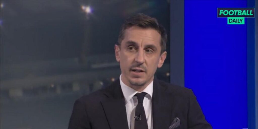 Neville: "El United se ha convertido en un cementerio de jugadores"
