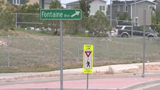 Niña de 3 años muere al ser atropellada por un auto que conducía su madre