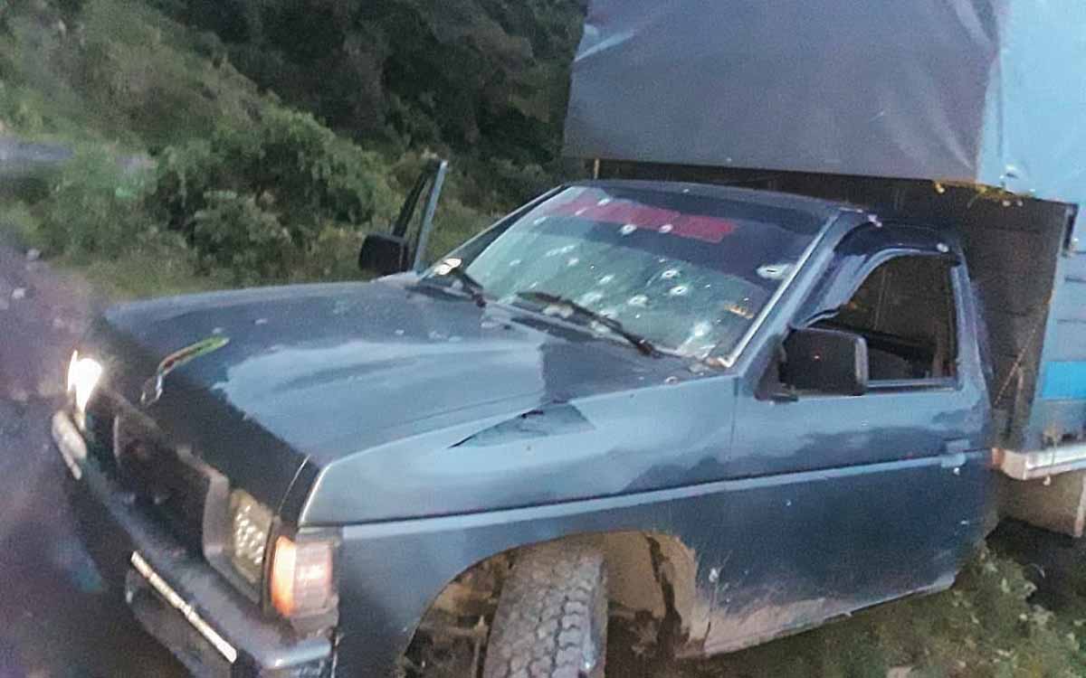 Oaxaca: Ataque armado a integrantes del MULT deja un muerto y seis mujeres heridas