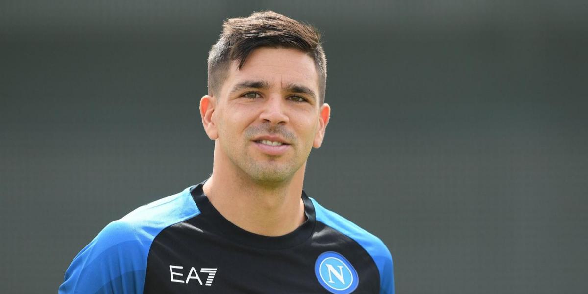 Oficial: El 'Cholito' ya es del Nápoles