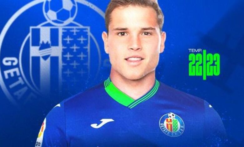 Oficial: Latasa llega cedido al Getafe con opción de compra