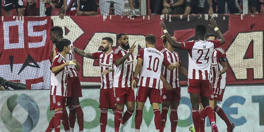 Olympiacos pasa a la fase de grupos por penaltis