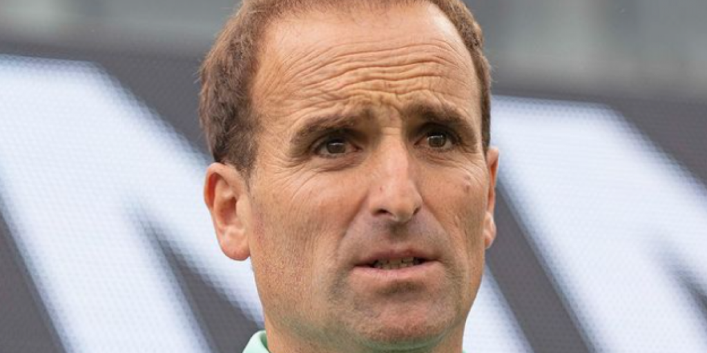 Osasuna valora fichar un extremo