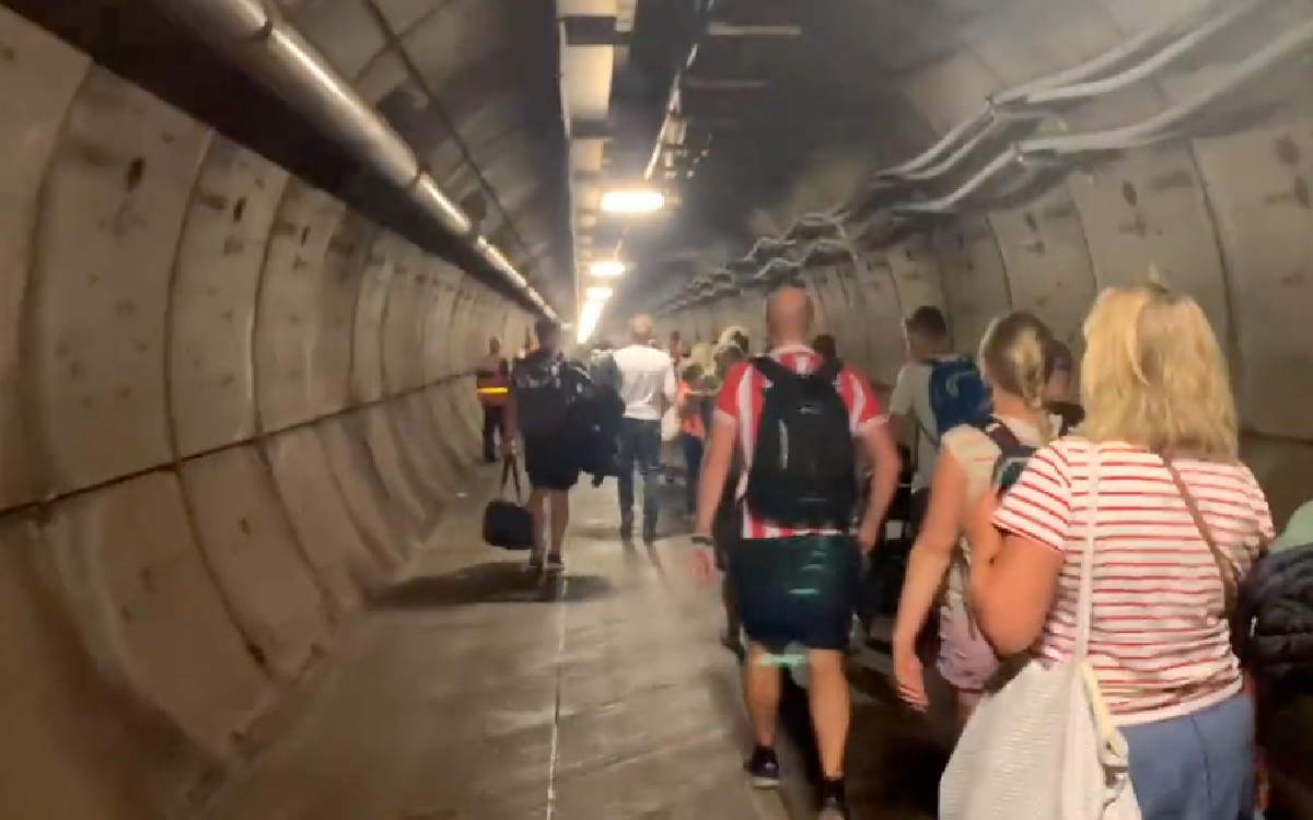 Pasajeros del Eurotúnel, que conecta Francia-Reino Unido, quedaron atrapados por horas | Video