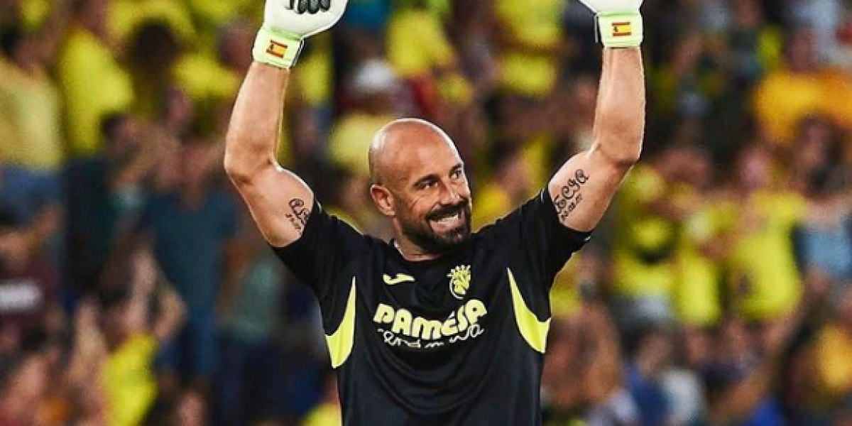 Pepe Reina, el 'loco de la portería' que no cesa: hoy cumple 40 años