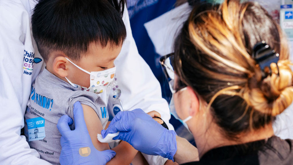 Pfizer asegura que su vacuna contra el COVID-19 para menores de cinco años es un 73% efectiva