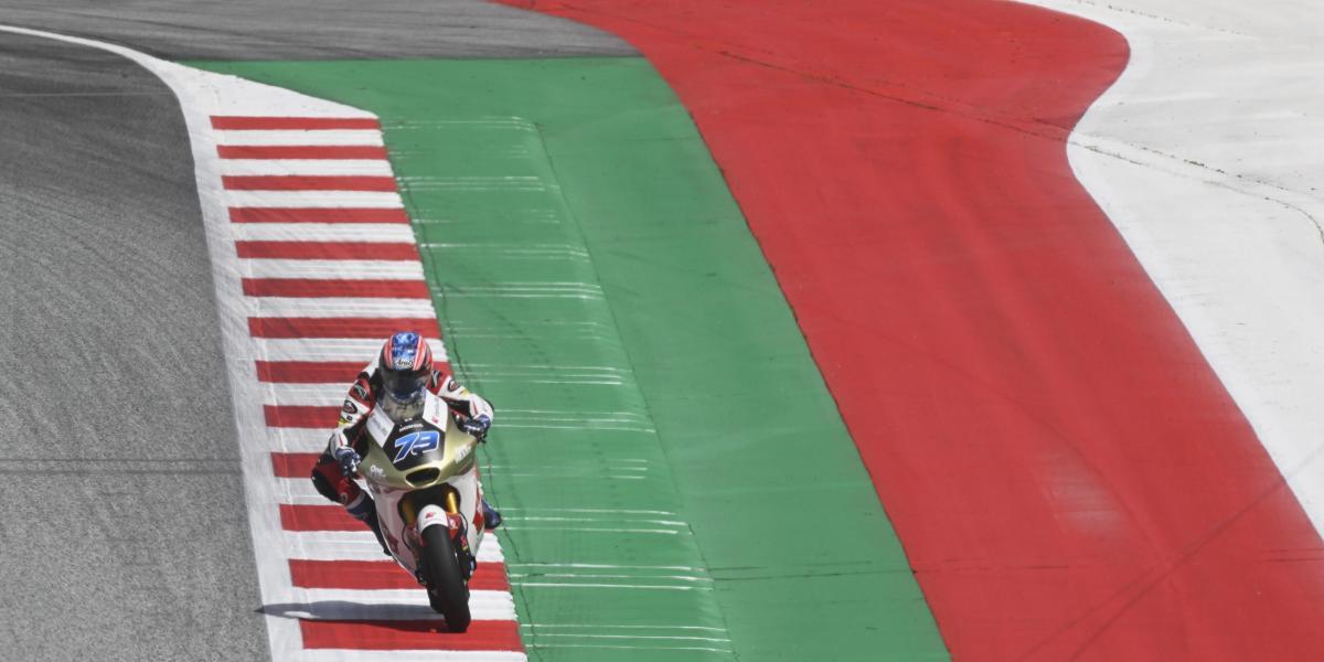 Pole para Ogura por delante de López y Fernández