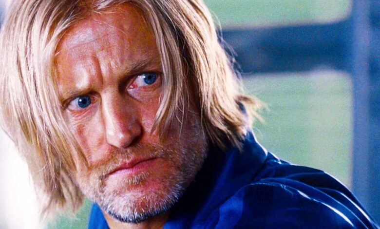 Por qué Catching Fire estuvo mal al cortar la historia de fondo de los juegos del hambre de Haymitch