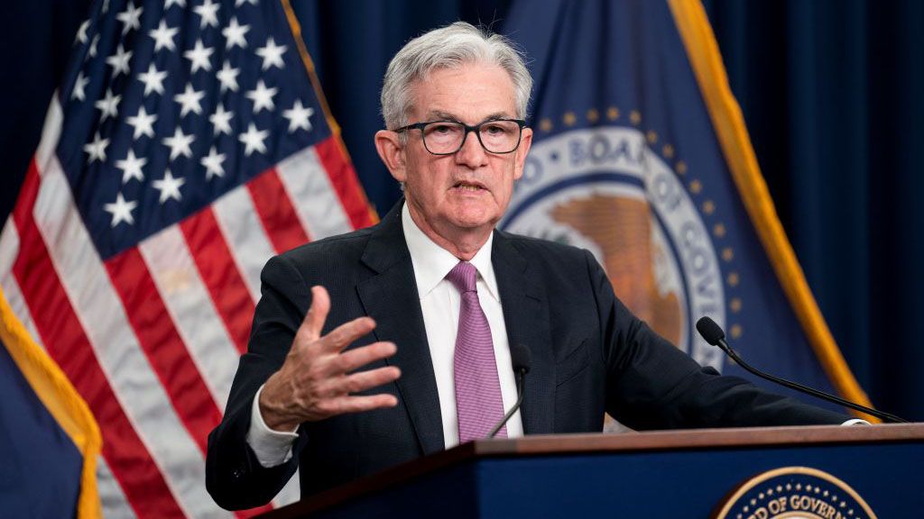 Powell dice que la Reserva Federal podría continuar con los aumentos de interés para controlar la inflación