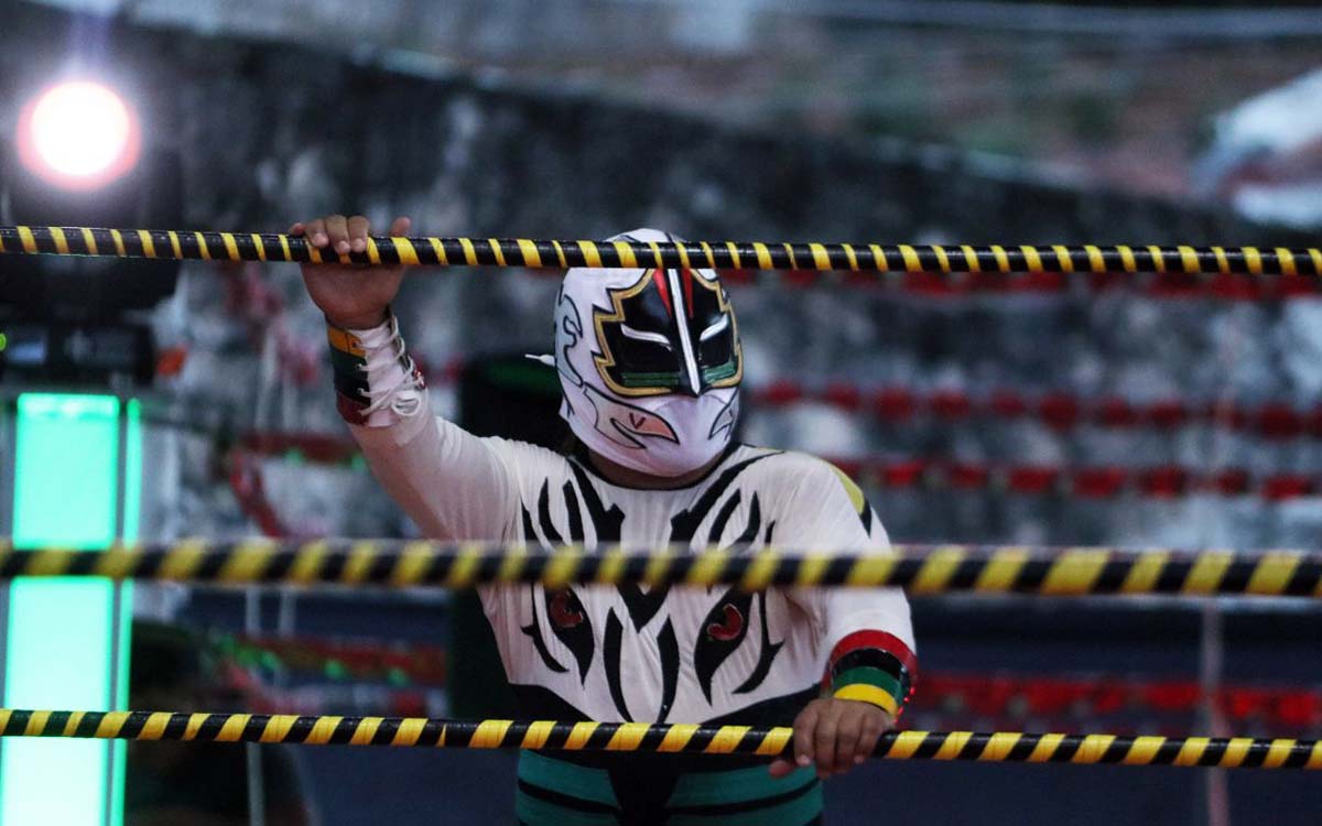 Promocionan AIFA con show de lucha libre en la terminal | Video