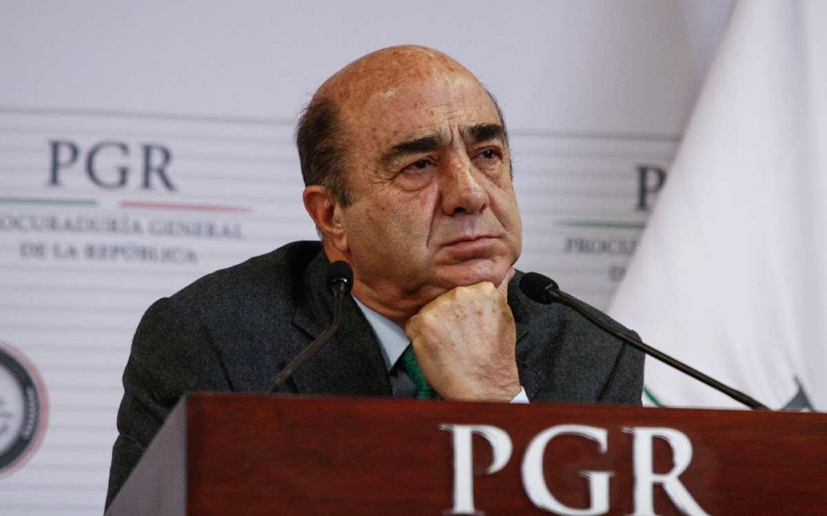 “Que diga quién le dio la orden”, pide AMLO a Murillo Karam; no descarta criterio de oportunidad