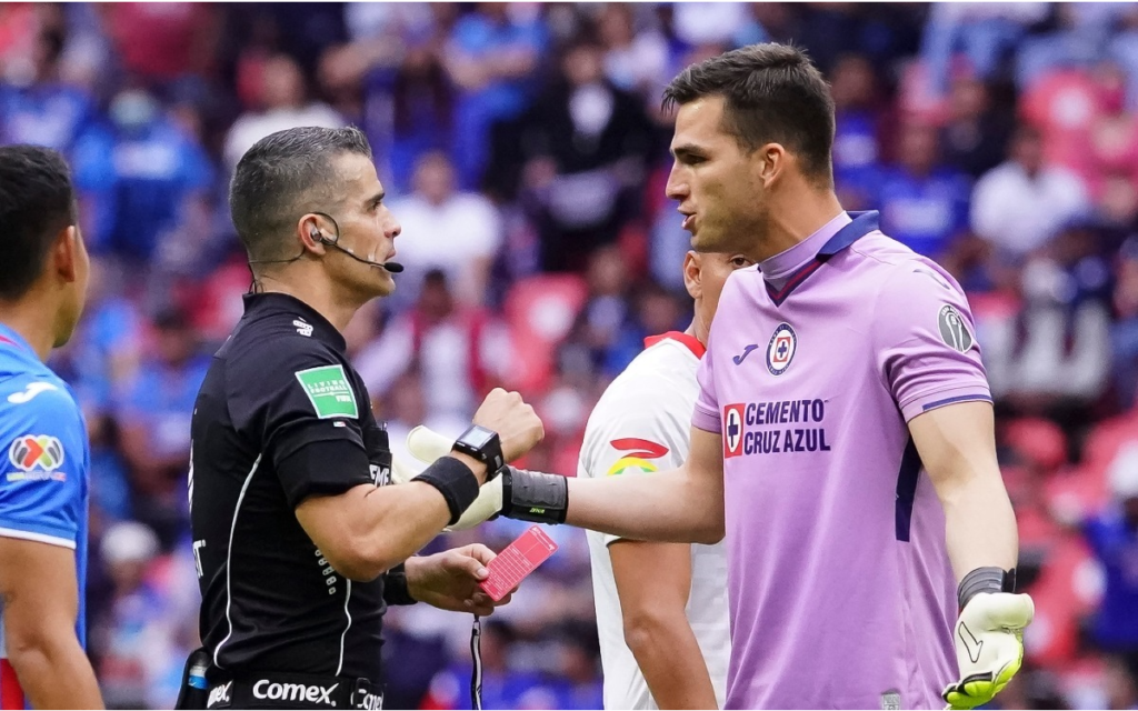 Quitan expulsión a Sebastián Jurado y castigan a Fernando Hernández | Video