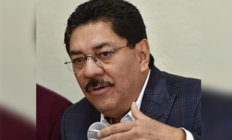 Reaparece Ulises Ruiz en Oaxaca, y se destapa como candidato presidencial independiente