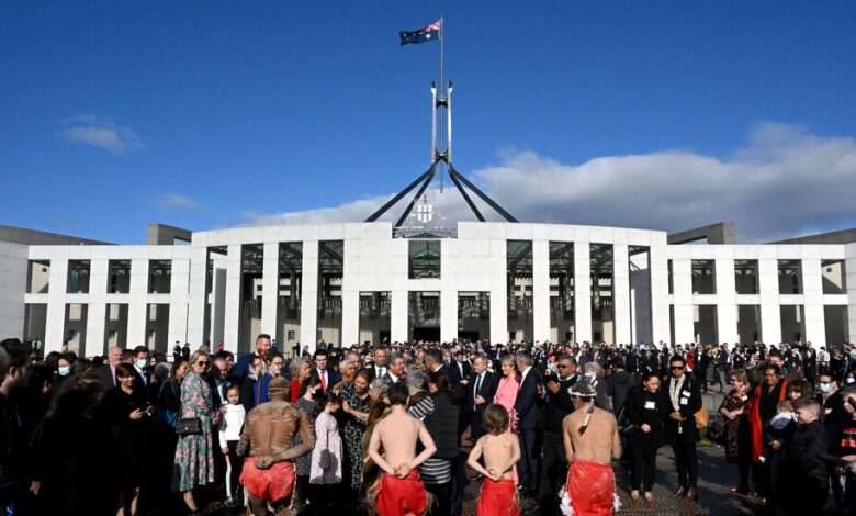 Referéndum busca reparar la herida abierta en el corazón de Australia