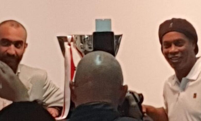 Ronaldinho, protagonista de excepción en la fiesta del Power House de Almería