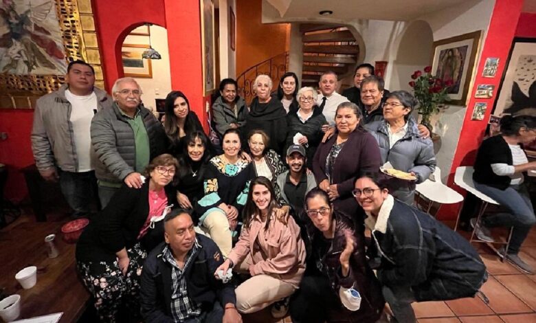 Rosario Robles celebra su libertad con reunión familiar