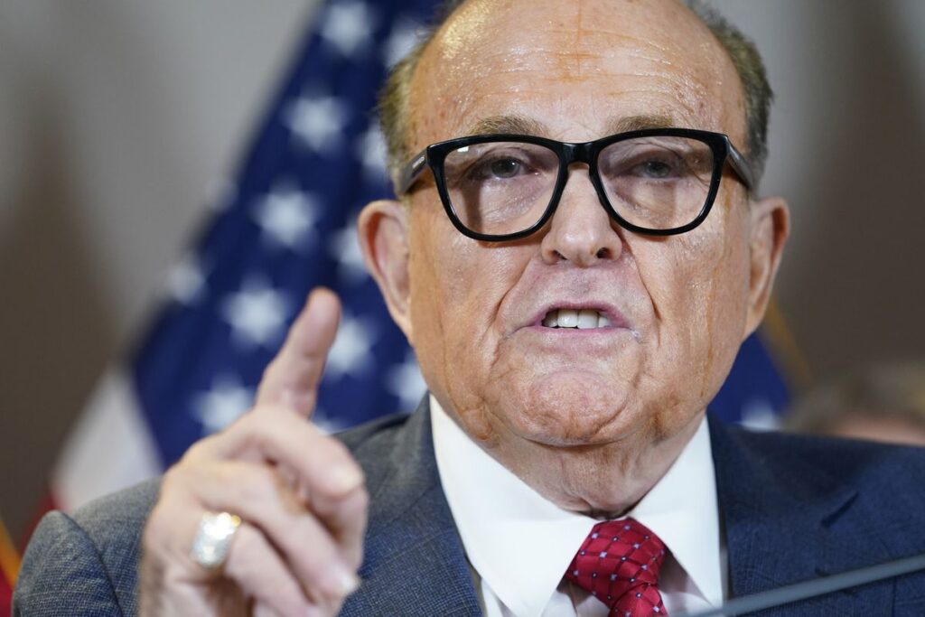 Rudolph Giuliani, exabogado de Trump, es objeto de una investigación penal por el intento de pucherazo en Georgia