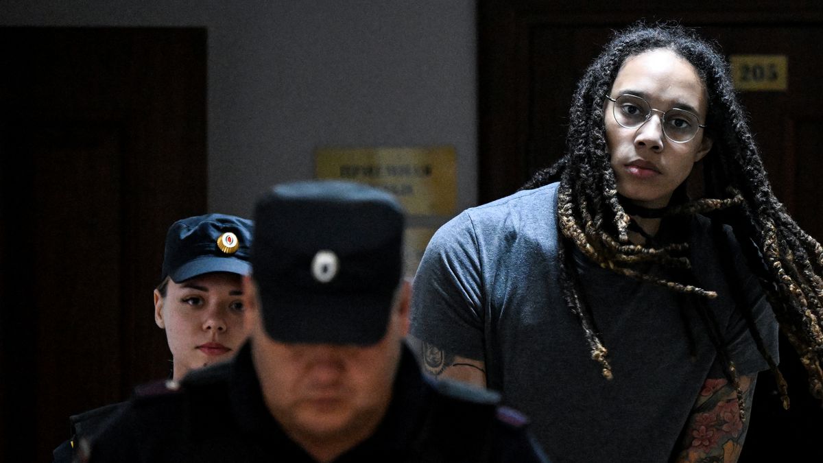 Rusia condena a la baloncestista estadounidense Brittney Griner a nueve años de cárcel  por posesión de droga