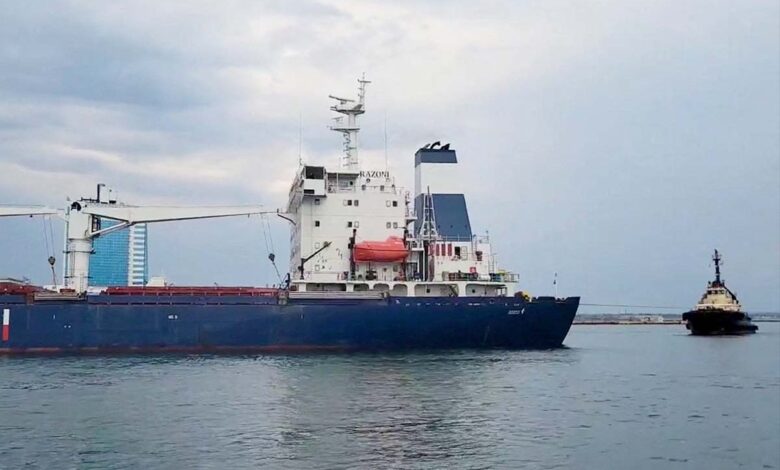 Sale barco comercial de grano desde Odesa, Ucrania; es el primero que parte desde que comenzó el conflicto con Rusia