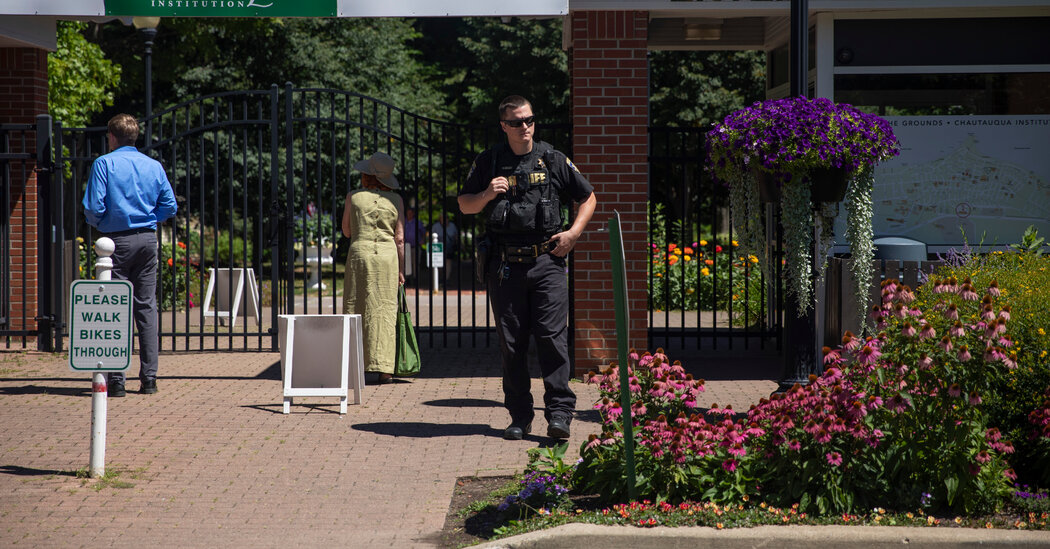 Salman Rushdie Attack recuerda el asesinato de su traductor japonés