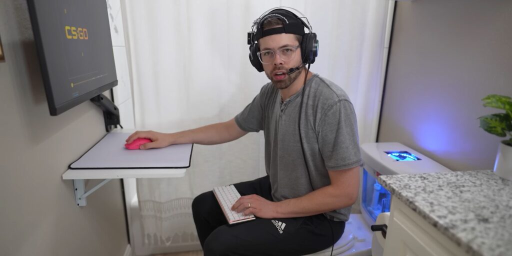 Se ha construido una PC para juegos en funcionamiento a partir de un inodoro