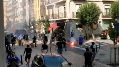 Se lían a golpes aficionados de Real Oviedo y Racing de Santander| Video