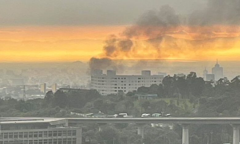Se registra incendio en Santa Fe al tratar de desalojar un predio; vecinos bloquean la zona
