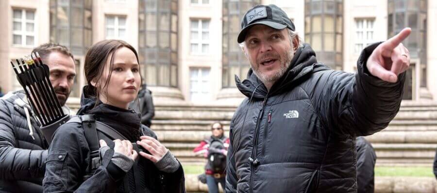 jennifer-lawrence-francis-lawrence-en-el-set jennifer lawrence francis lawrence en el set