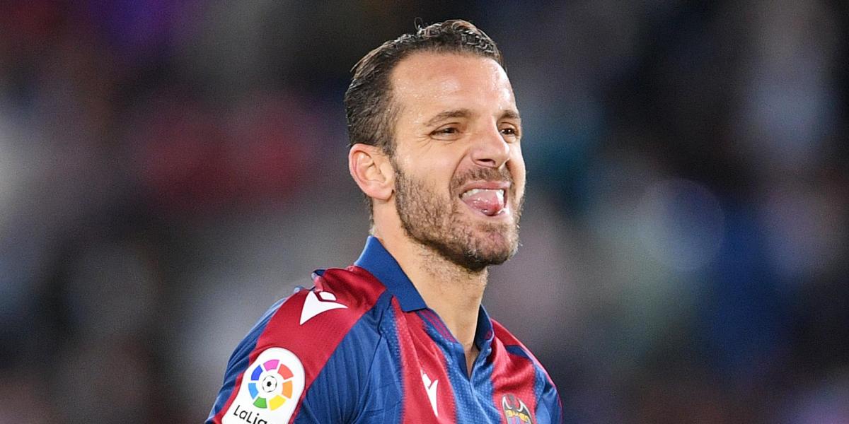 Soldado, duda para el inicio de la Liga