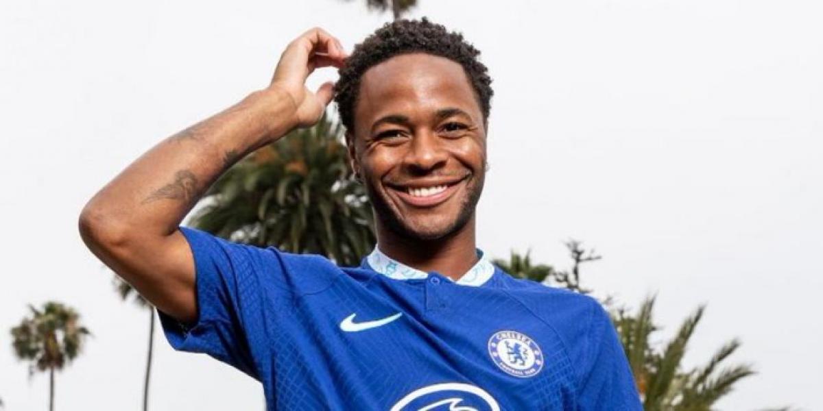 Sterling raja de su salida del Manchester City