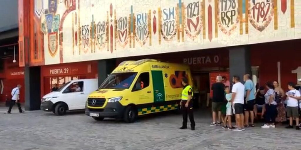 Tecatito Corona sufre rotura de peroné y ligamentos del tobillo izquierdo