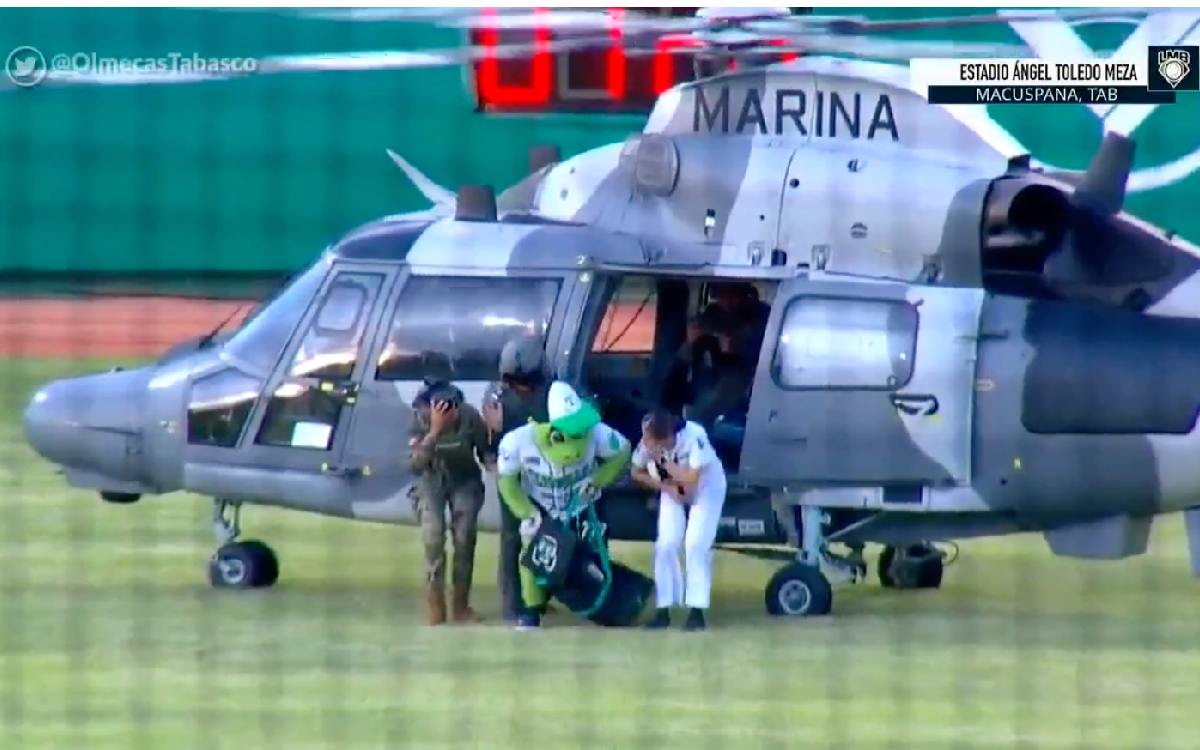 Traslado de “Pochi”, mascota de los Olmecas, es parte de actividades que acercan a la institución con la sociedad, justifica Marina