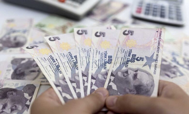 Turquía baja por sorpresa la tasa de interés al 13%, a pesar de una inflación en máximos de 24 años