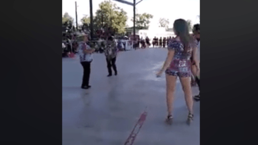 Una mamá con ganas de twerking en Facebook