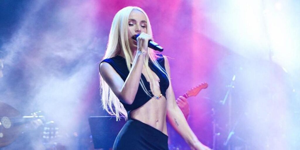 Una superestrella turca, arrestada por un comentario sobre unos colegios religiosos